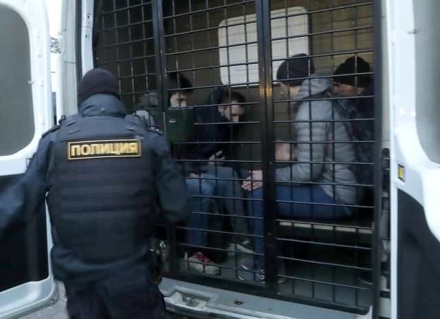 rusya da navalny protestolarinda gozalti sayi 5 14082173 o