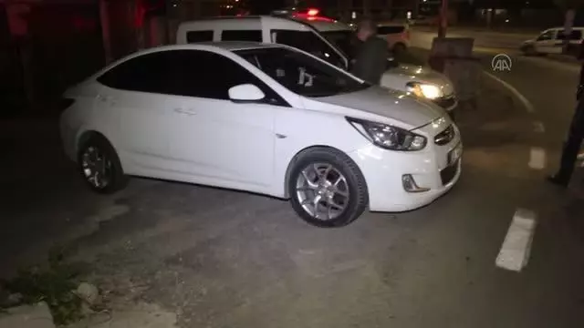 Sahte plaka takılı aracın sürücüsüne 5 bin 947 lira ceza kesildi Sahte plaka takılı aracın sürücüsüne 5 bin 947 lira ceza kesildi