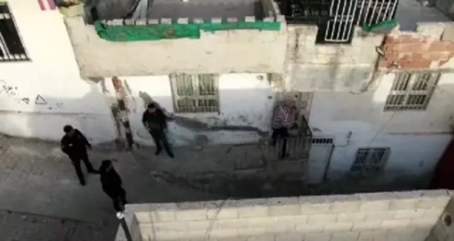 Şanlıurfa'da eş zamanlı uyuşturucu operasyonlarına 43 gözaltı Şanlıurfa'da eş zamanlı uyuşturucu operasyonlarına 43 gözaltı