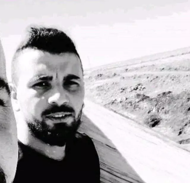 Pusuya düşürülüp kurşunların hedefi oldu! Delik deşik edilen araçtan kanlar içinde çıkarıldı Pusuya düşürülüp kurşunların hedefi oldu! Delik deşik edilen araçtan kanlar içinde çıkarıldı