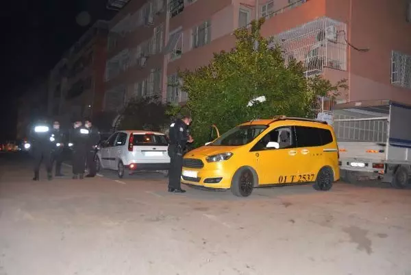 Silahlı saldırıda yaralanan taksi sürücüsü, şüpheliye tehditler yağdırdı Silahlı saldırıda yaralanan taksi sürücüsü, şüpheliye tehditler yağdırdı