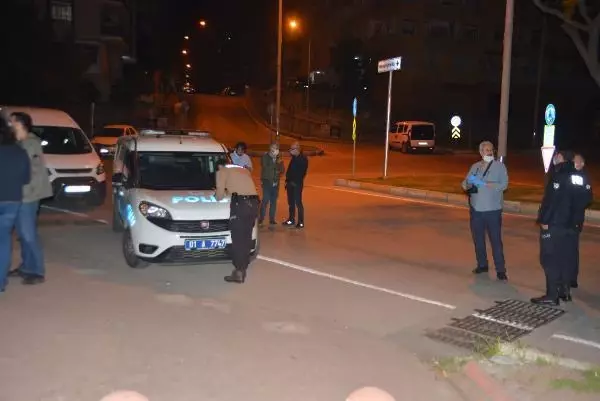 Silahlı saldırıda yaralanan taksi sürücüsü, şüpheliye tehditler yağdırdı Silahlı saldırıda yaralanan taksi sürücüsü, şüpheliye tehditler yağdırdı