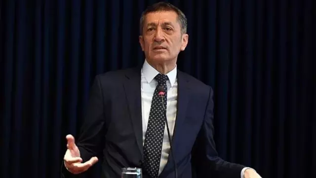 Sınavlar yüz yüze yapılacak mı? Bakan Selçuk, topu Bilim Kurulu'na attı Sınavlar yüz yüze yapılacak mı? Bakan Selçuk, topu Bilim Kurulu'na attı