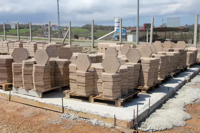 Sinop'ta parke taşı üretim tesisi kuruldu Sinop'ta parke taşı üretim tesisi kuruldu