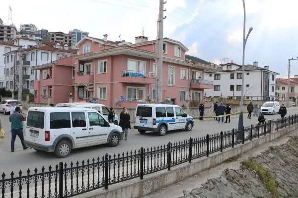 SOKAK ORTASINDA TARTIŞTIĞI ENİŞTESİNİ BACAĞINDAN VURDU SOKAK ORTASINDA TARTIŞTIĞI ENİŞTESİNİ BACAĞINDAN VURDU