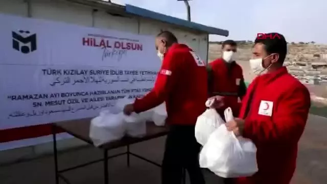 SPOR Mesut Özil'den Suriyeli çocuklara yardım eli SPOR Mesut Özil'den Suriyeli çocuklara yardım eli