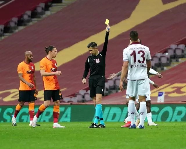 Süper Lig: Galatasaray: 1 - Trabzonspor: 1 (Maç sonucu) Süper Lig: Galatasaray: 1 - Trabzonspor: 1 (Maç sonucu)