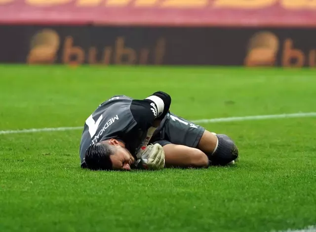 Süper Lig: Galatasaray: 1 - Trabzonspor: 1 (Maç sonucu) Süper Lig: Galatasaray: 1 - Trabzonspor: 1 (Maç sonucu)