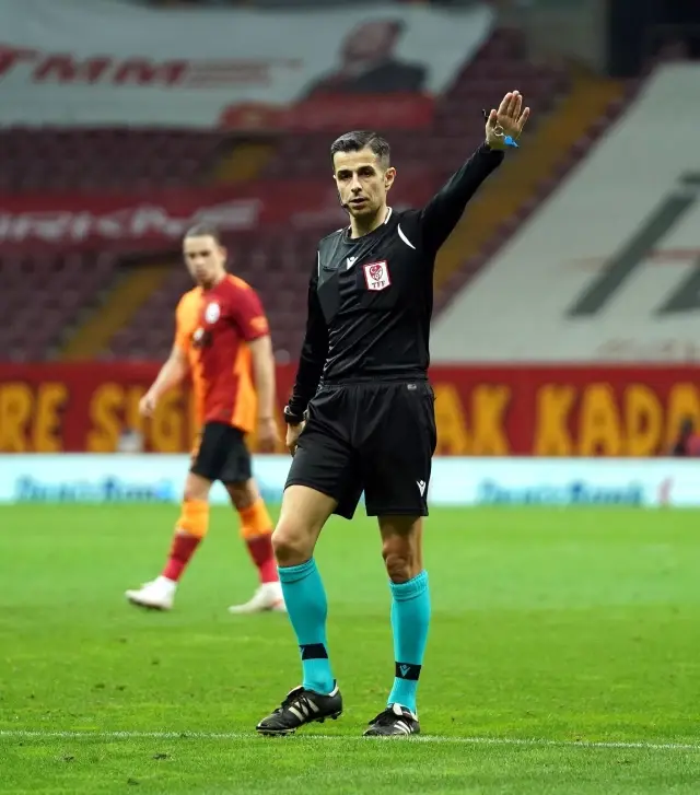 Süper Lig: Galatasaray: 1 - Trabzonspor: 1 (Maç sonucu) Süper Lig: Galatasaray: 1 - Trabzonspor: 1 (Maç sonucu)