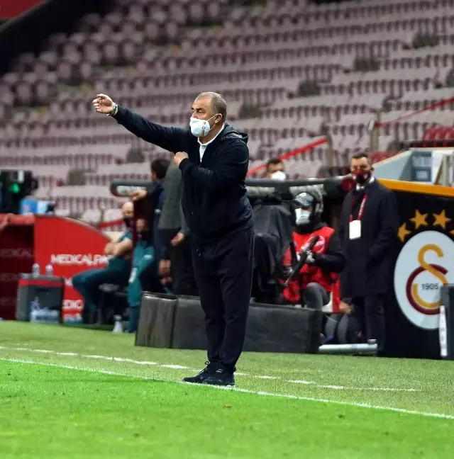 Süper Lig: Galatasaray: 1 - Trabzonspor: 1 (Maç sonucu) Süper Lig: Galatasaray: 1 - Trabzonspor: 1 (Maç sonucu)