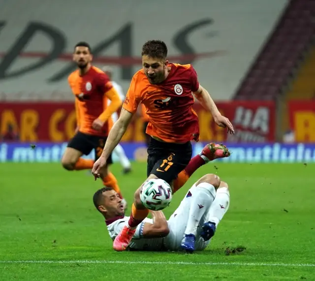 Süper Lig: Galatasaray: 1 - Trabzonspor: 1 (Maç sonucu) Süper Lig: Galatasaray: 1 - Trabzonspor: 1 (Maç sonucu)