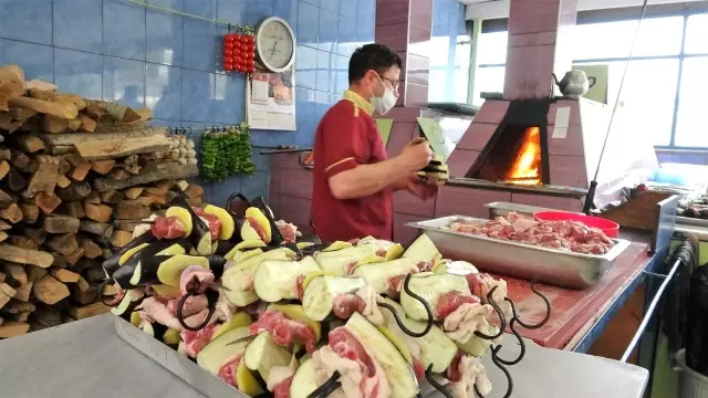 Tescilli lezzet iftar sofralarını süslüyor Tescilli lezzet iftar sofralarını süslüyor
