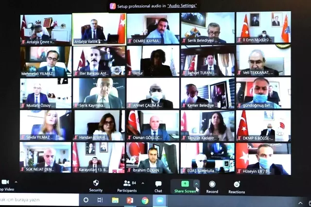 Vali Yazıcı: 'Devam eden 455 projenin toplam tutarı 5 milyar 979 milyon TL' Vali Yazıcı: 'Devam eden 455 projenin toplam tutarı 5 milyar 979 milyon TL'
