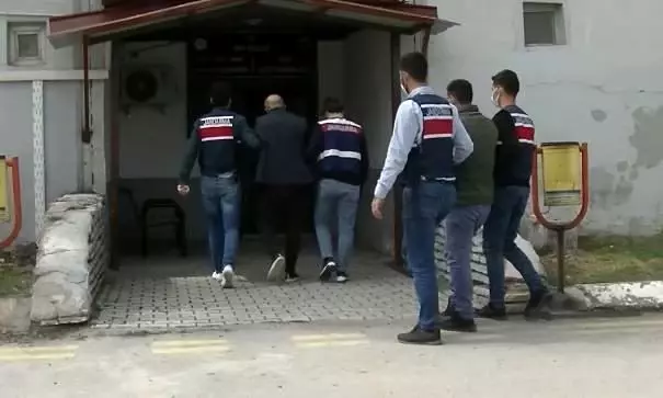 Son dakika haberleri! Van'da torbacı operasyonu: 2 gözaltı Son dakika haberleri! Van'da torbacı operasyonu: 2 gözaltı