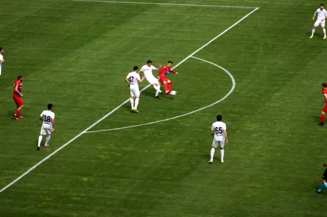2. Lig: Sakaryaspor: 3 Kardemir Karabükspor: 1 2. Lig: Sakaryaspor: 3 Kardemir Karabükspor: 1