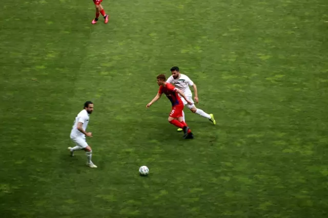 2. Lig: Sakaryaspor: 3 Kardemir Karabükspor: 1 2. Lig: Sakaryaspor: 3 Kardemir Karabükspor: 1