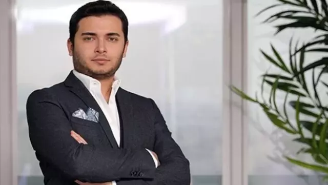 2 milyar dolarlık vurgun yapan Thodex'in kurucusunun Türkiye'den ayrıldığı anların görüntüsü ortaya çıktı 2 milyar dolarlık vurgun yapan Thodex'in kurucusunun Türkiye'den ayrıldığı anların görüntüsü ortaya çıktı