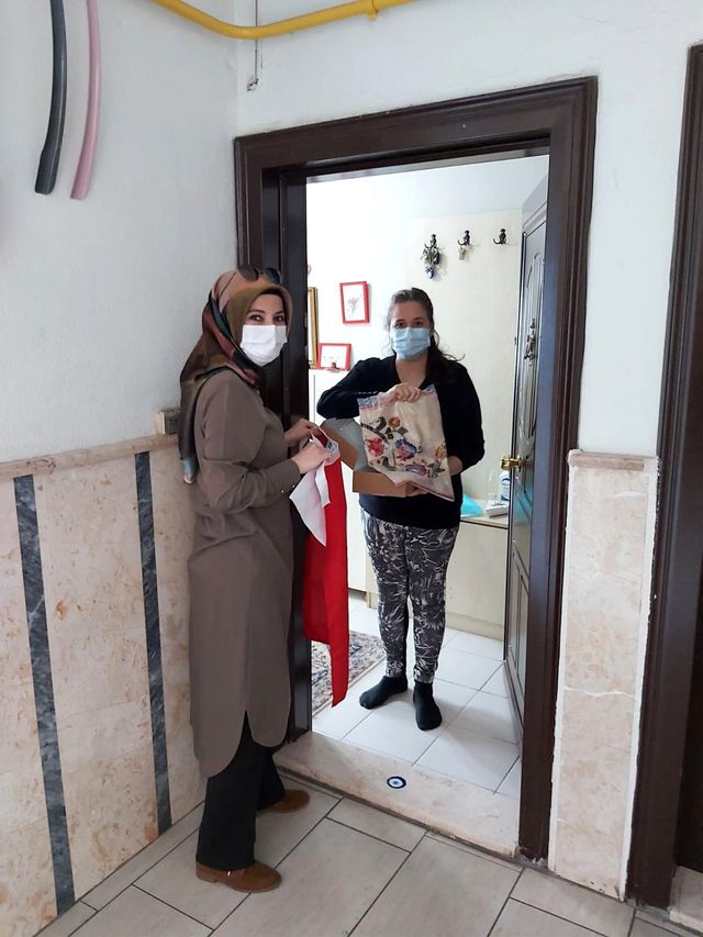 23 nisan cocuklarini agirlayan ailelere hediy 2 14083055 o