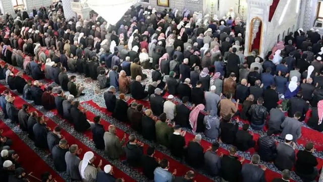 23 Nisan kısıtlamasına denk gelen cuma namazı camilerde kılınacak mı? Merak edilen soru yanıt buldu 23 Nisan kısıtlamasına denk gelen cuma namazı camilerde kılınacak mı? Merak edilen soru yanıt buldu