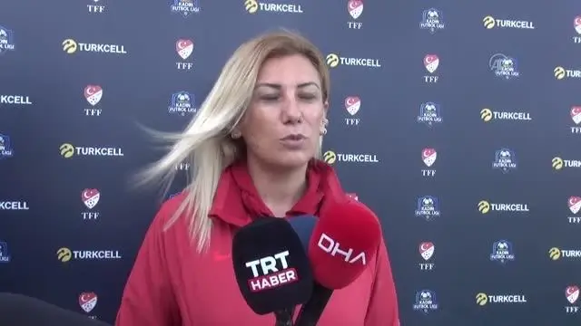 A Milli Kadın Futbol Takımı Teknik Direktörü Kırağası, Turkcell Kadın Futbol Ligi maçlarını izledi A Milli Kadın Futbol Takımı Teknik Direktörü Kırağası, Turkcell Kadın Futbol Ligi maçlarını izledi