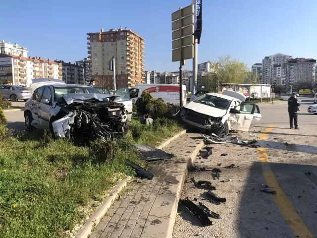 Son dakika haberleri! Ankara'da feci kaza: 3'ü çocuk 7 yaralı Son dakika haberleri! Ankara'da feci kaza: 3'ü çocuk 7 yaralı