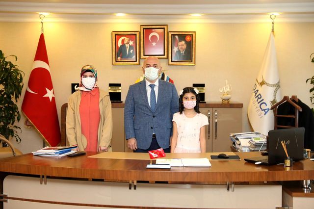 baskan biyik koltugunu cocuklara birakti 2 14083690 o