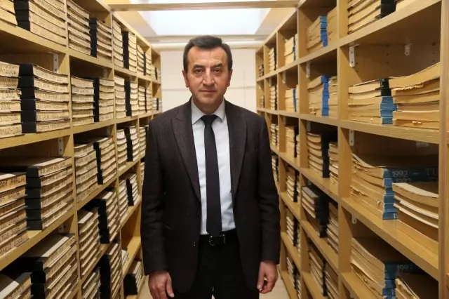 Binlerce ciltten oluşan gazete arşivi geçmişe ışık tutuyor Binlerce ciltten oluşan gazete arşivi geçmişe ışık tutuyor