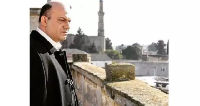 Bir Zamanlar Kıbrıs Rauf Denktaş kimdir, gerçek adı ne? Devrim Saltoğlu kaç yaşında, hangi dizilerde oynadı? Bir Zamanlar Kıbrıs Rauf Denktaş kimdir, gerçek adı ne? Devrim Saltoğlu kaç yaşında, hangi dizilerde oynadı?