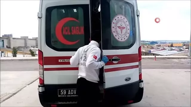 'Çatıyı onarayım' derken 4 metre yüksekten yere düşüp yaralandı 'Çatıyı onarayım' derken 4 metre yüksekten yere düşüp yaralandı