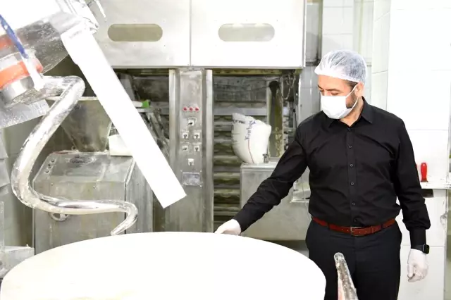 Elbistan Halk Ekmek Fabrikası'nda günlük üretim 10 bin adede çıktı
