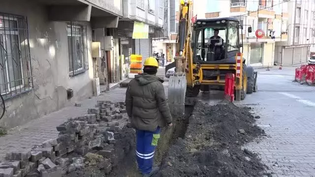 Esenyurt sokaklarında dönüşüm devam ediyor Esenyurt sokaklarında dönüşüm devam ediyor