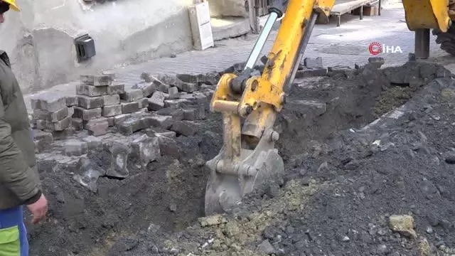 Esenyurt sokaklarında dönüşüm devam ediyor Esenyurt sokaklarında dönüşüm devam ediyor