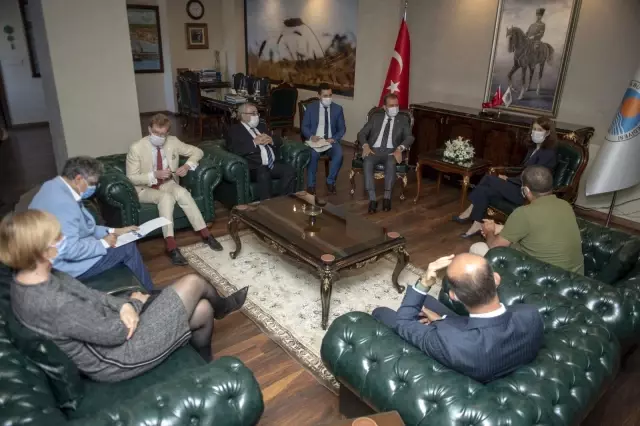 Hollanda Büyükelçisi Kwaasteniet'ten Seçer'e ziyaret Hollanda Büyükelçisi Kwaasteniet'ten Seçer'e ziyaret