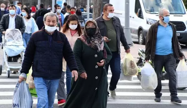 Kayseri'de kısıtlama öncesi alışveriş yoğunluğu Kayseri'de kısıtlama öncesi alışveriş yoğunluğu