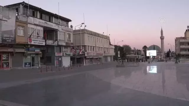 Doğu Anadolu'da sokağa çıkma kısıtlamasıyla cadde ve sokaklar sessizliğe büründü Doğu Anadolu'da sokağa çıkma kısıtlamasıyla cadde ve sokaklar sessizliğe büründü