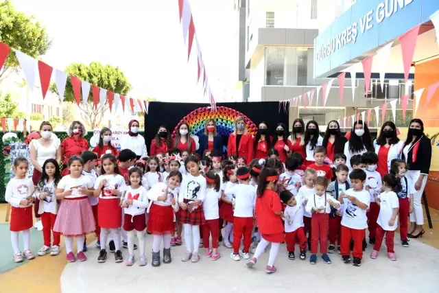 Konyaaltı'nda 23 Nisan coşkusu Konyaaltı'nda 23 Nisan coşkusu