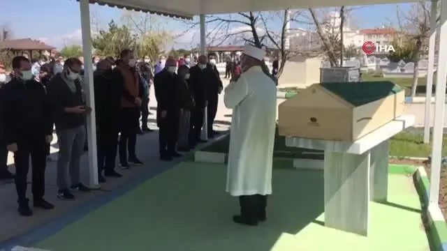 Korona virüs 36 yaşındaki öğretmeni hayattan kopardı Korona virüs 36 yaşındaki öğretmeni hayattan kopardı