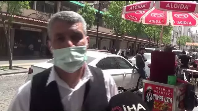 Ramazan ayının vazgeçilmezi meyan şerbeti tezgahta yerini aldı Ramazan ayının vazgeçilmezi meyan şerbeti tezgahta yerini aldı