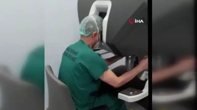 Şehir Hastanesinde ilk.. 17 yaşındaki bir hastaya yapıldı Şehir Hastanesinde ilk.. 17 yaşındaki bir hastaya yapıldı