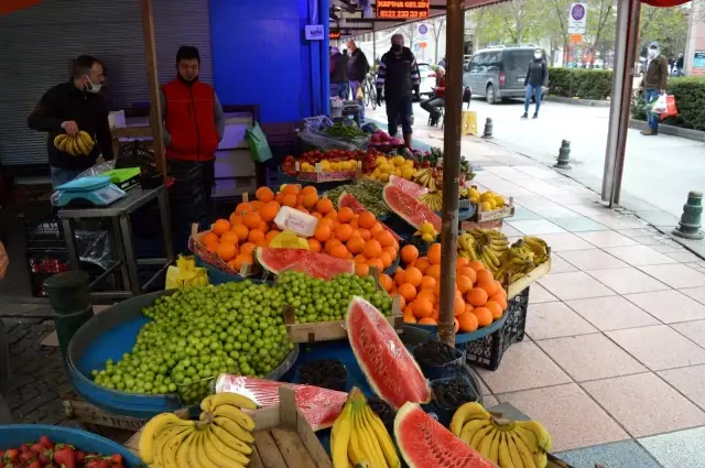 Sezonu yeni bitiren balıkçılar başka meslek arayışında Sezonu yeni bitiren balıkçılar başka meslek arayışında
