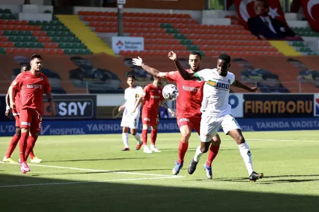 Süper Lig: Aytemiz Alanyaspor: 2 - Gaziantep FK: 2 (İlk yarı) Süper Lig: Aytemiz Alanyaspor: 2 - Gaziantep FK: 2 (İlk yarı)