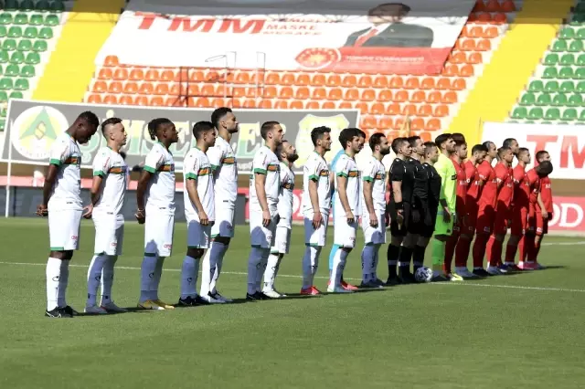 Süper Lig: Aytemiz Alanyaspor: 2 - Gaziantep FK: 2 (İlk yarı) Süper Lig: Aytemiz Alanyaspor: 2 - Gaziantep FK: 2 (İlk yarı)