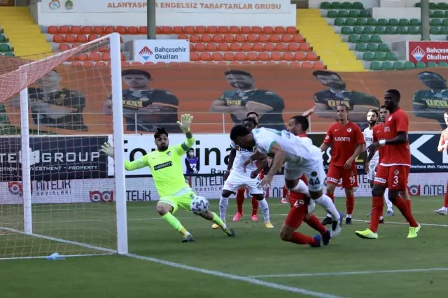 Süper Lig: Aytemiz Alanyaspor: 2 - Gaziantep FK: 2 (İlk yarı) Süper Lig: Aytemiz Alanyaspor: 2 - Gaziantep FK: 2 (İlk yarı)