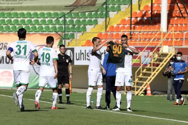 Süper Lig: Aytemiz Alanyaspor: 2 - Gaziantep FK: 2 (İlk yarı) Süper Lig: Aytemiz Alanyaspor: 2 - Gaziantep FK: 2 (İlk yarı)