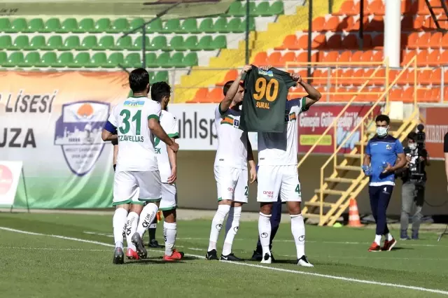 Süper Lig: Aytemiz Alanyaspor: 2 - Gaziantep FK: 2 (İlk yarı) Süper Lig: Aytemiz Alanyaspor: 2 - Gaziantep FK: 2 (İlk yarı)
