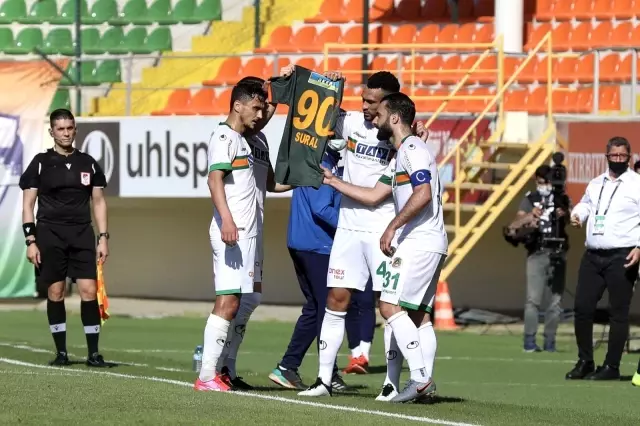 Süper Lig: Aytemiz Alanyaspor: 2 - Gaziantep FK: 2 (İlk yarı) Süper Lig: Aytemiz Alanyaspor: 2 - Gaziantep FK: 2 (İlk yarı)