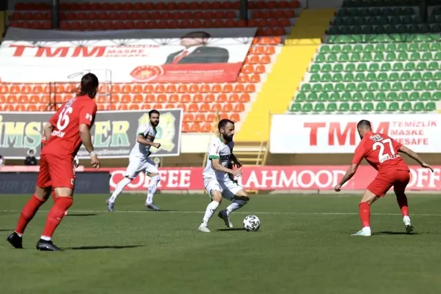 Süper Lig: Aytemiz Alanyaspor: 2 - Gaziantep FK: 2 (İlk yarı) Süper Lig: Aytemiz Alanyaspor: 2 - Gaziantep FK: 2 (İlk yarı)