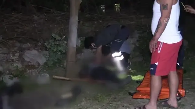 Tartıştığı babası ve ağabeyini bıçaklayarak öldürdü Tartıştığı babası ve ağabeyini bıçaklayarak öldürdü