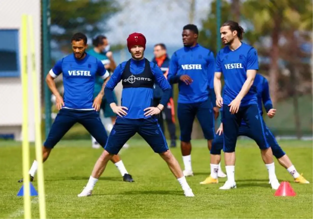 Trabzonspor'da Abdulkadir Parmak kadro dışı bırakıldı