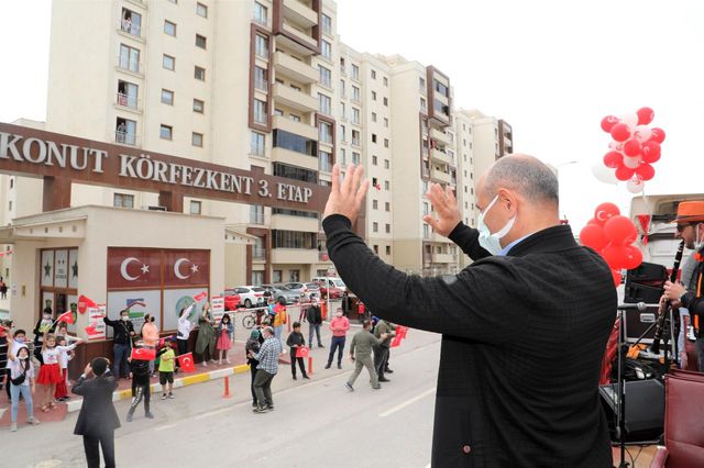 23 nisan coskusu korfezliler in evlerine konu 2 14086645 o